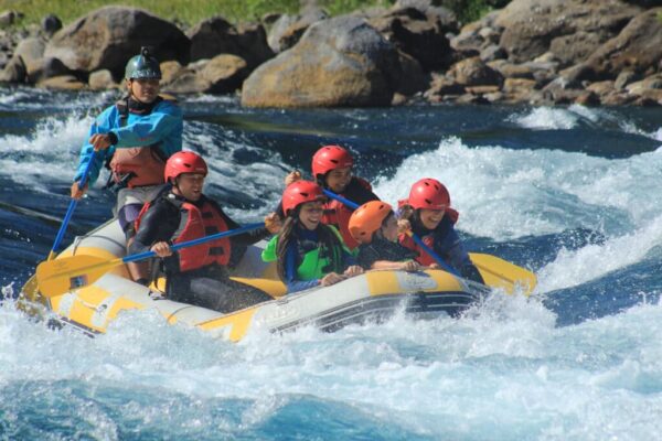 Rafting en rio bueno